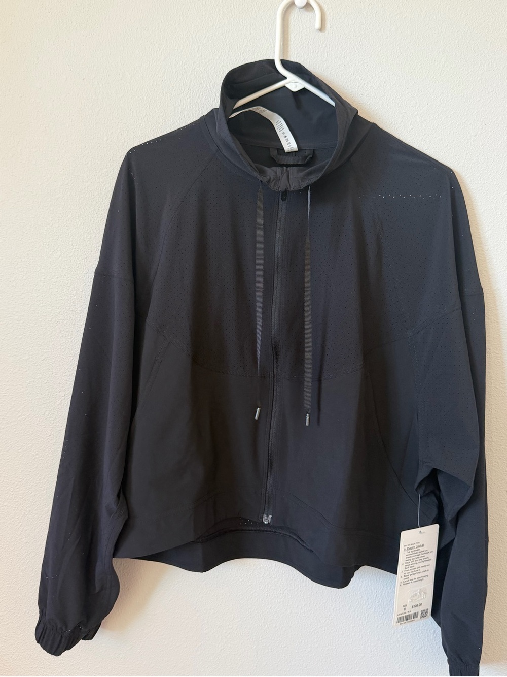 lululemon In Depth Cropped Windbreaker Jacket-NWT - Picture 2 of 6